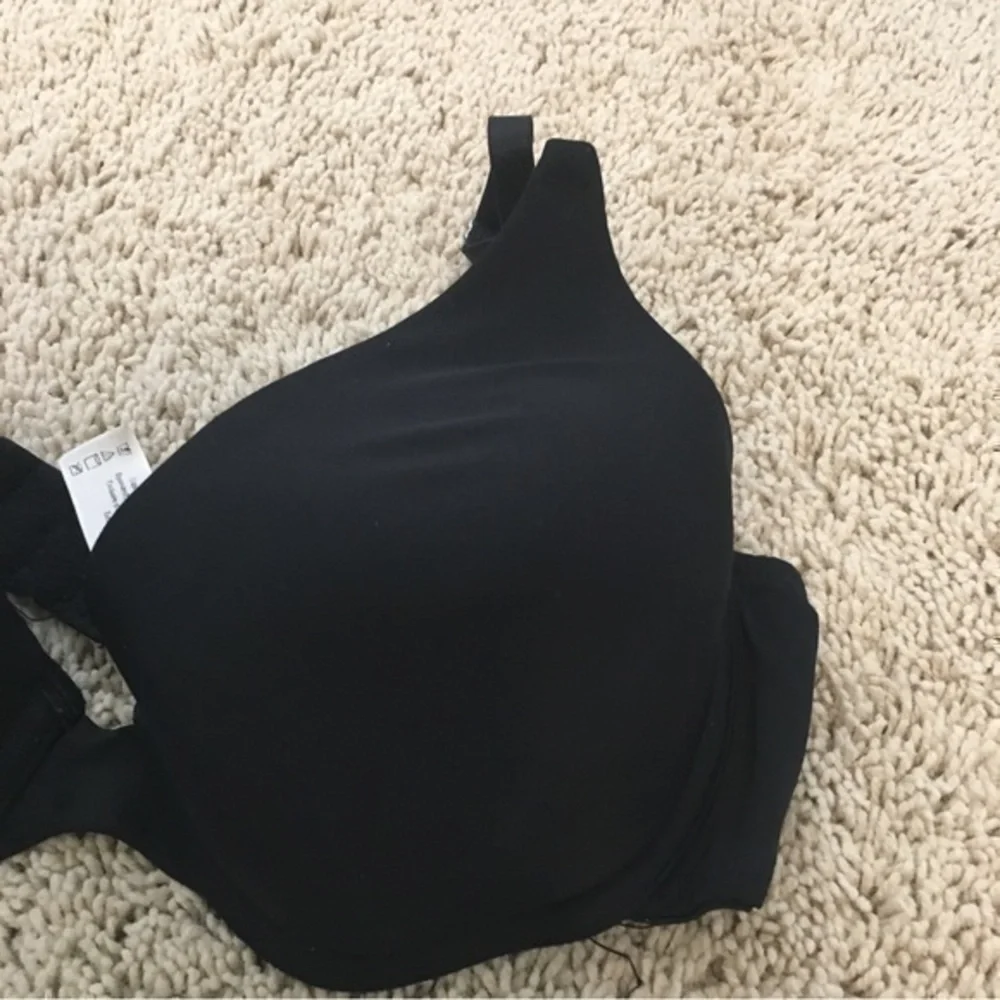 Black Maidenform size 34C bra